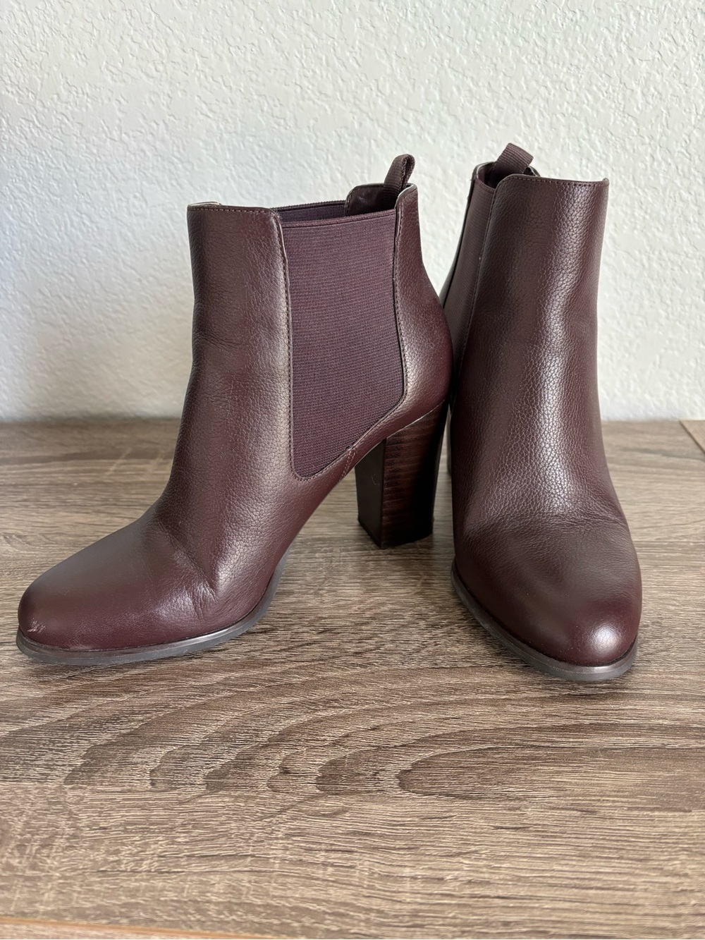 Michael Kors Women's Dark Brown Leather Block Heel Chelsea Boot - Picture 5 of 11